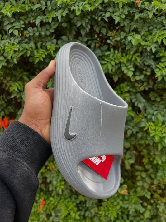 Soft, lightweight comfort for every day.