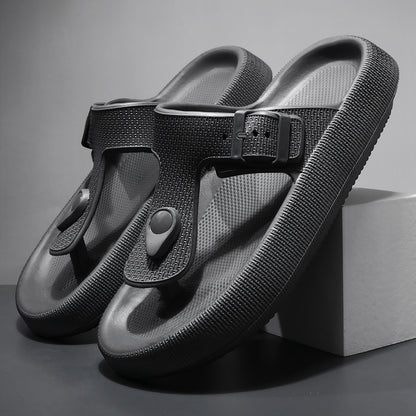 Minimal colors. Maximum comfort.
Premium black & white essentials for everyday life.